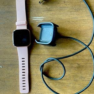Fitbit Versa 2 Smartwatch